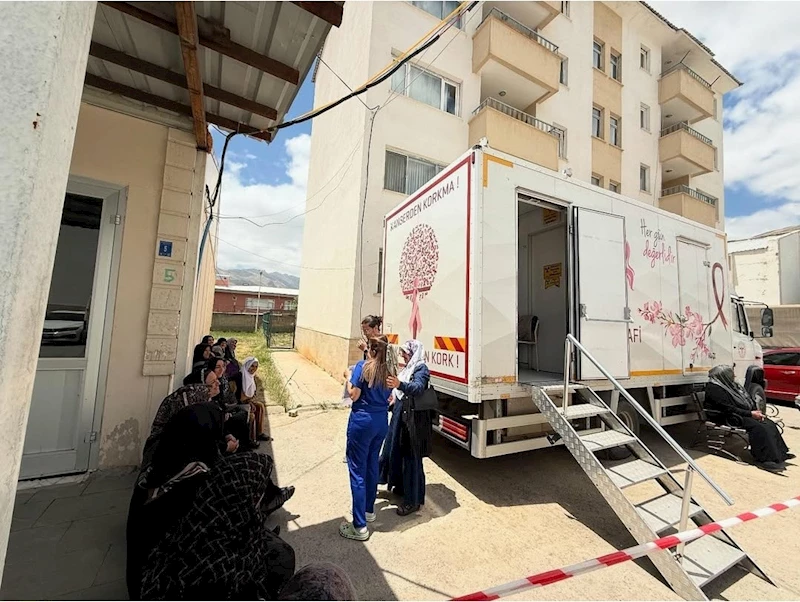 Başkale’de erken tanı için kanser taraması yapılıyor

