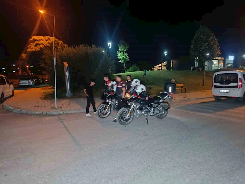 Eskişehir’de bıçaklı kavga: 14 yaşındaki çocuk yaralandı
