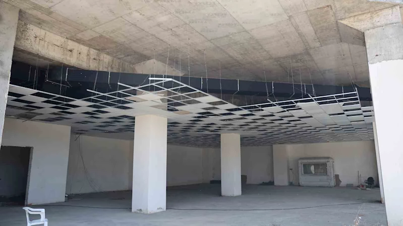 Yarım kalan proje durdu, vatandaşlar tepki gösterdi

