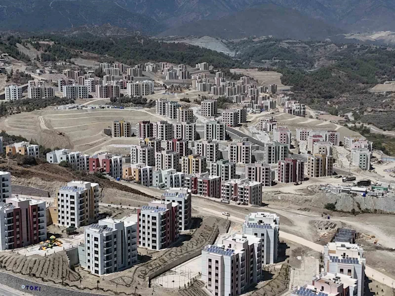 Asrın felaketinin yerle bir ettiği Antakya devlet yatırımlarıyla yeniden hayat buluyor
