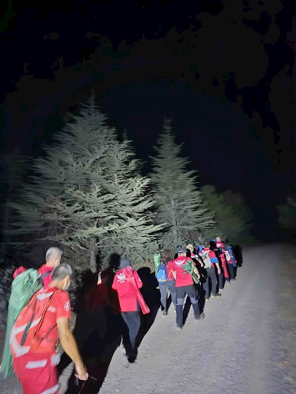 Dorlion Arama Kurtarma ekibi meteor yağmurunu zirveden izledi
