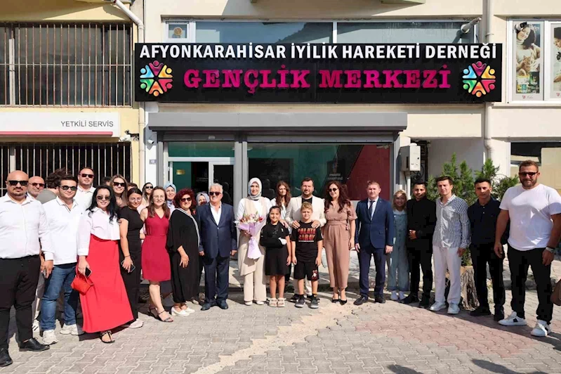 İyilik Hareketi Derneği Gençlik Merkezi açıldı
