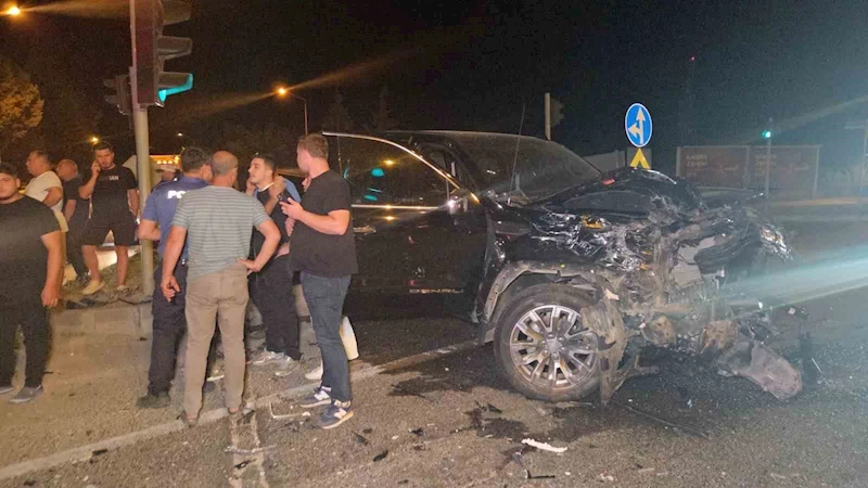 Ambulansın karıştığı kazadan acı haber
