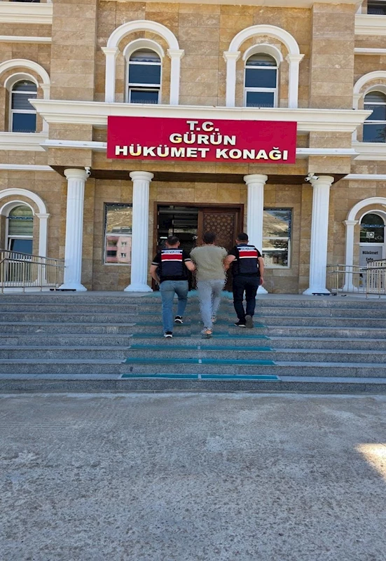FETÖ firarisi Sivas’ta yakayı ele verdi
