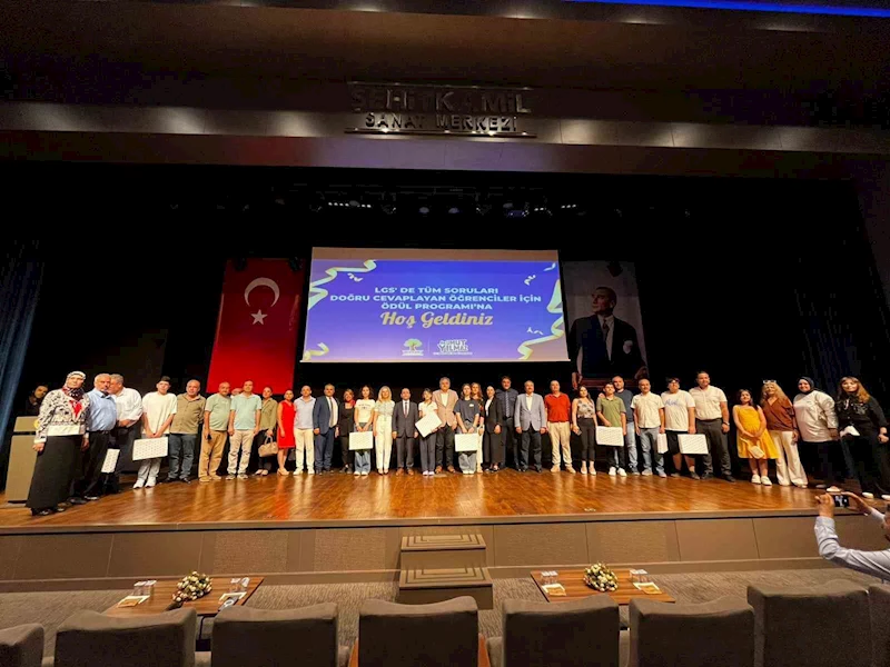 Şehitkamil’in Türkiye birincilerine dizüstü bilgisayar
