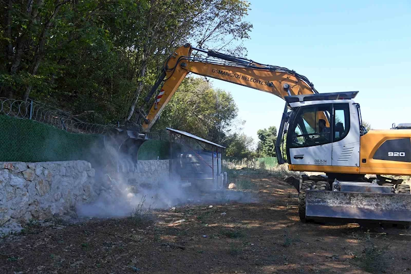 Osmangazi’de kaçak yapılara geçit yok
