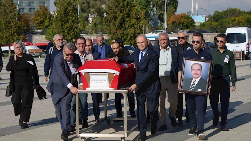 Eski Bakan Güner, Ankara’da son yolculuğuna uğurlandı

