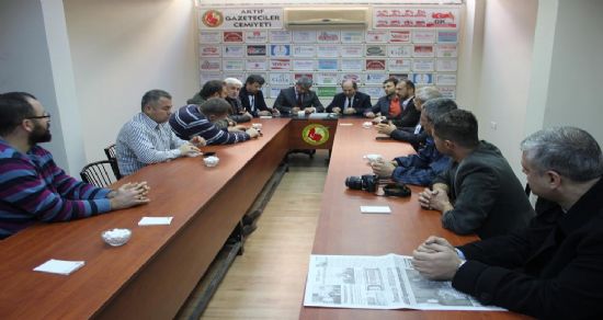 Akdeniz Gazeteciler Federasyonu Yönetimi AGC?de toplandı